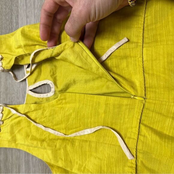 J. Crew Bright Yellow Sleeveless Dress W/ Pockets Size 6 US Silk Blend - Picture 6 of 8